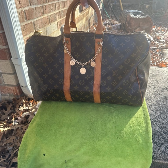 Authentic Unisex Louis Vuitton KEEPALL 45 in great condition - Picture 16 of 17